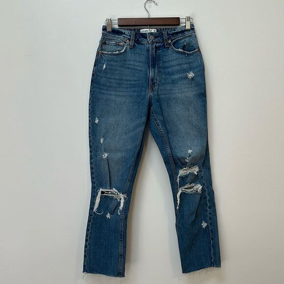 Abercrombie‎ Curve Love High Rise Mom Jean Size 25/0 Distressed Medium Wash - Picture 1 of 5